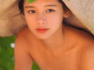 徐若瑄大胆人体艺术写真集，全方位展示她的美丽与性感